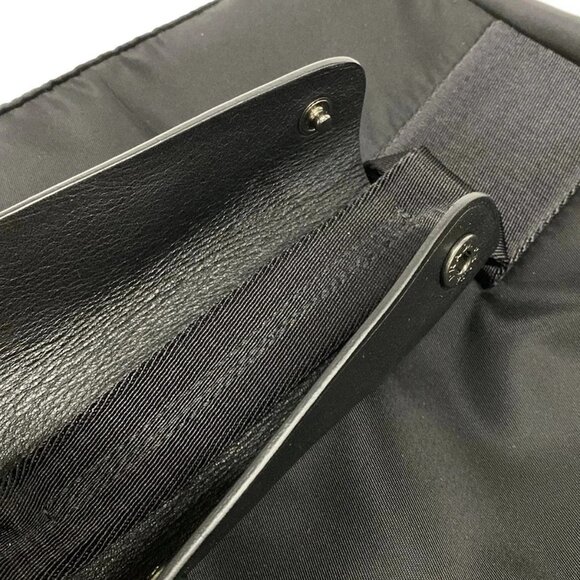 Auth PRADA - Black Leather Shoulder Bag - Picture 14 of 16